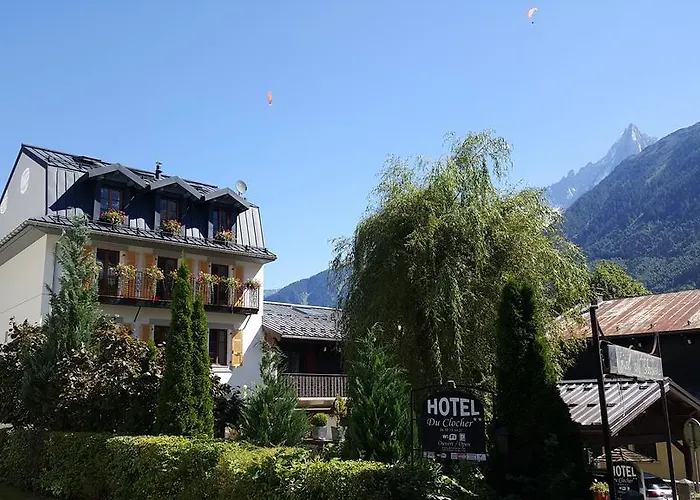 Du Clocher 3*