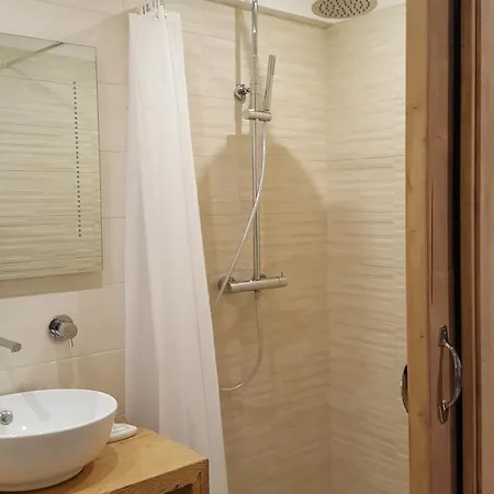 Du Clocher Hotel 3*