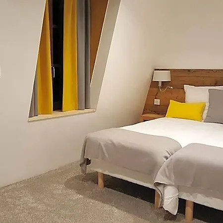 Du Clocher Hotel